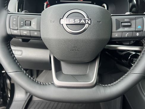 New 2026 Nissan Pathfinder SL FWD image 9