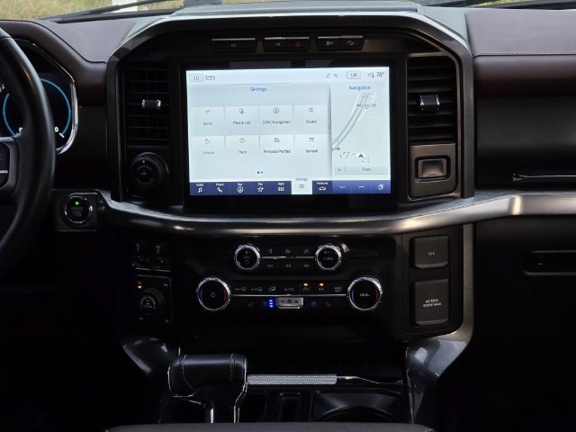 Used 2023 Ford F150 Lariat AWD/4WD image 13