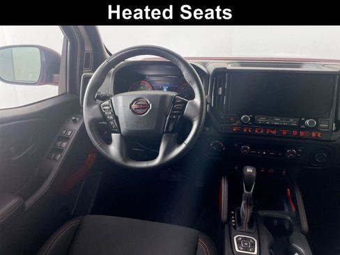 Used 2026 Nissan Frontier PRO-4X AWD/4WD image 2