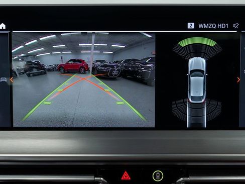 Used 2025 BMW X4 xDrive30i w/ Premium Package image 22