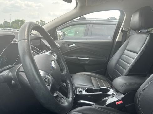 Used 2016 Ford Escape Titanium w/ Equipment Group 301A AWD/4WD image 32