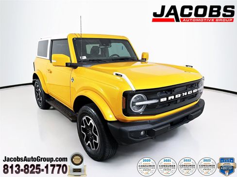 Used 2022 Ford Bronco Outer Banks image 1