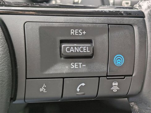 Used 2022 Nissan Pathfinder SL w/ SL Premium Package image 30