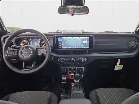 New 2025 Jeep Gladiator Mojave w/ Convenience Group image 13