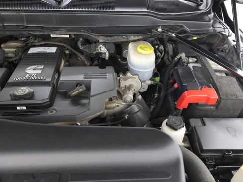 Used 2022 RAM 2500 Tradesman AWD/4WD image 17