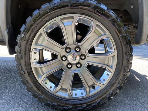 Used 2018 GMC Sierra 1500 Denali w/ Denali Ultimate Package AWD/4WD image 42