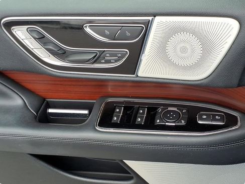 Used 2022 Lincoln Navigator L Reserve image 14