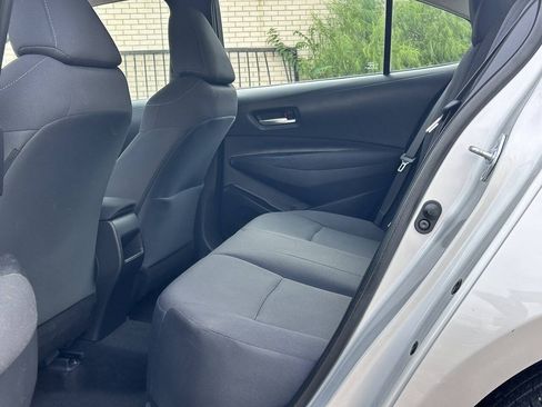 Used 2021 Toyota Corolla LE FWD image 28