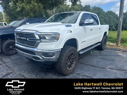 Used 2022 RAM 1500 Laramie AWD/4WD image 1