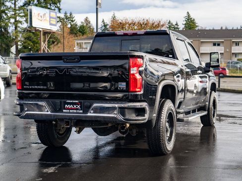 Used 2020 Chevrolet Silverado 2500 LTZ w/ LTZ Premium Package AWD/4WD image 10