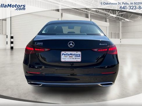 Used 2025 Mercedes-Benz C 300 4MATIC Sedan image 4
