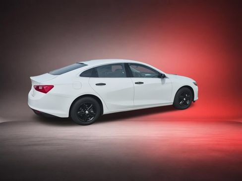 Used 2023 Chevrolet Malibu LS FWD image 9