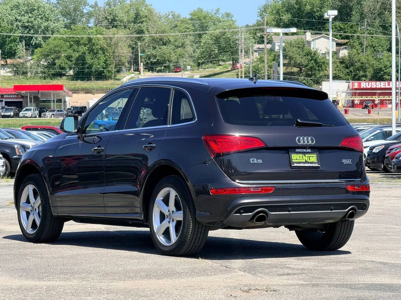 Used 2017 Audi Q5 2.0T Premium Plus w/ Technology Package AWD/4WD image 2