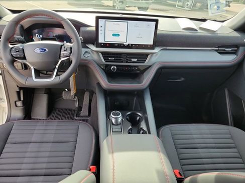 New 2026 Ford Explorer ST-Line w/ ST-Line Street Pack image 9