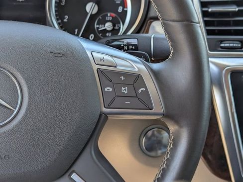 Used 2014 Mercedes-Benz GL 450 4MATIC image 24