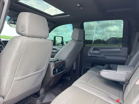 Used 2025 Chevrolet Silverado 3500 LTZ w/ LTZ Texas Edition AWD/4WD image 32