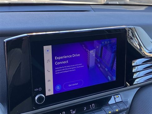 Certified 2025 Toyota Camry SE image 8