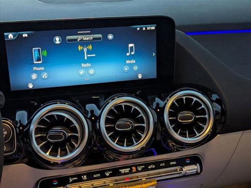 New 2026 Mercedes-Benz GLA 250 image 11