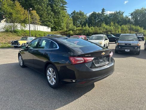 Used 2022 Chevrolet Malibu LT FWD image 3