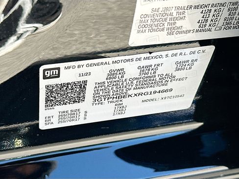 Used 2024 GMC Sierra 1500 SLE w/ Preferred Package image 39