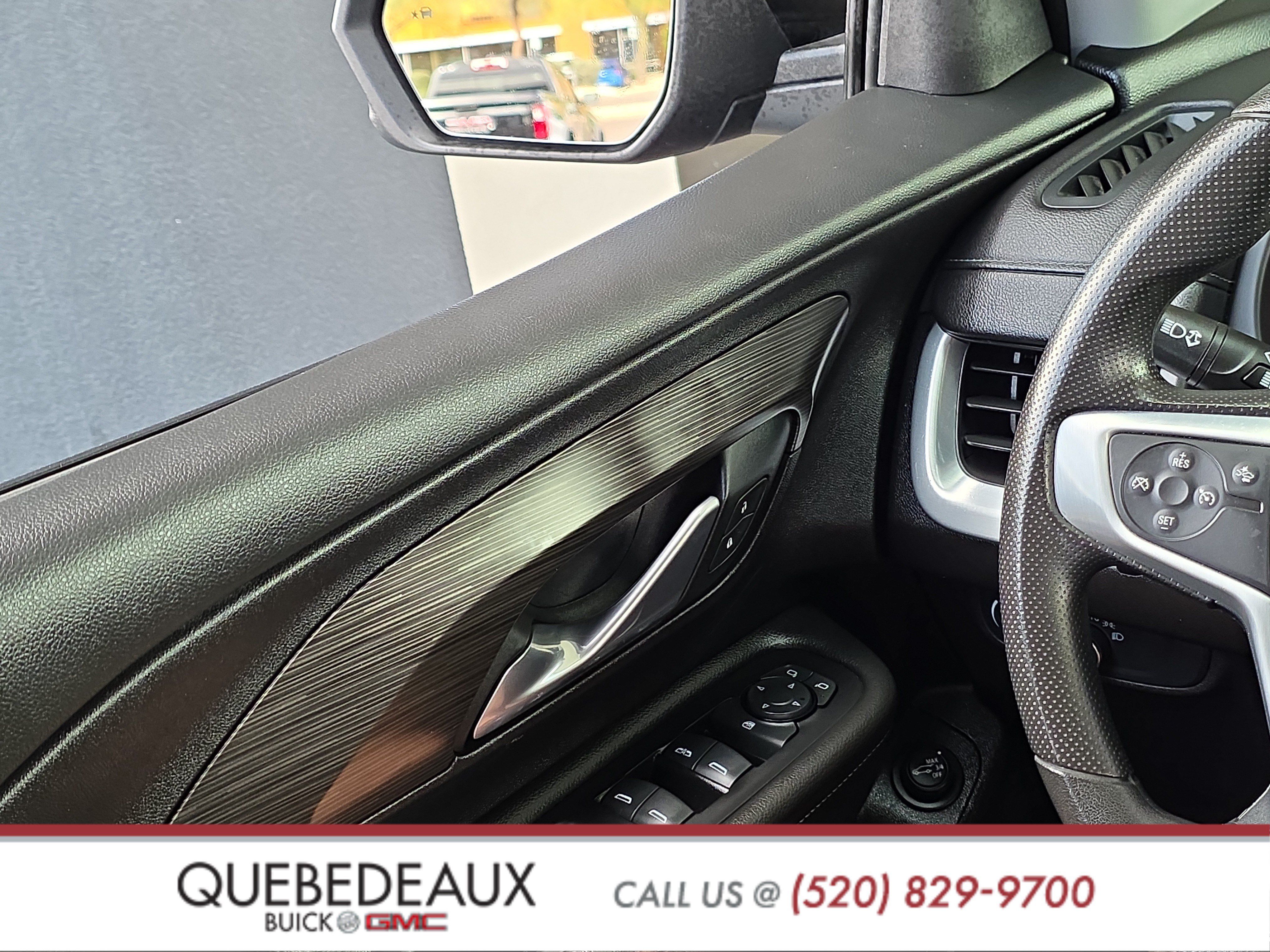 Used 2024 GMC Terrain SLE w/ Driver Convenience Package FWD image 20