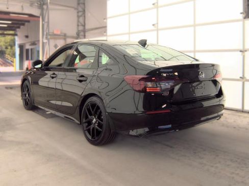 Used 2025 Honda Civic Sport image 4