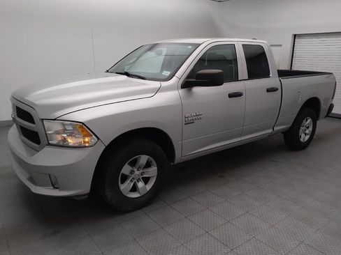 Used 2019 RAM 1500 Express AWD/4WD image 2