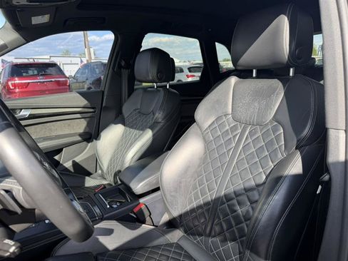 Used 2018 Audi SQ5 Prestige w/ Prestige Package AWD/4WD image 14