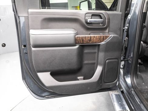 Used 2020 GMC Sierra 3500 Denali w/ Denali Ultimate Package image 33