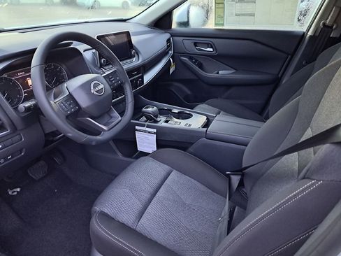 New 2026 Nissan Rogue SV FWD image 7