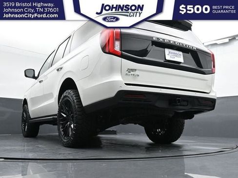 New 2025 Ford Expedition Active AWD/4WD image 38