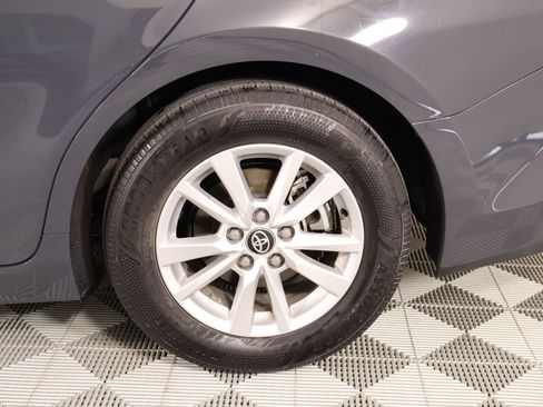 Used 2025 Toyota Camry LE FWD image 17