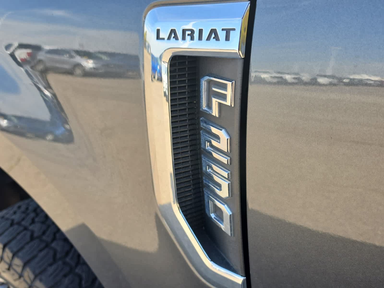 Used 2017 Ford F250 Lariat w/ Lariat Ultimate Package AWD/4WD image 18