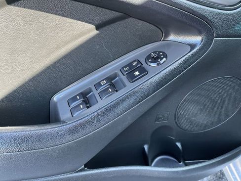 Used 2018 Kia Forte LX w/ LX Popular Package FWD image 17