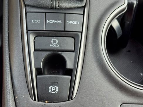 Used 2022 Toyota Camry XSE image 26