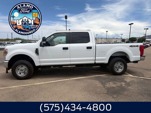 Used 2022 Ford F250 XL w/ Power Equipment Group AWD/4WD image 2