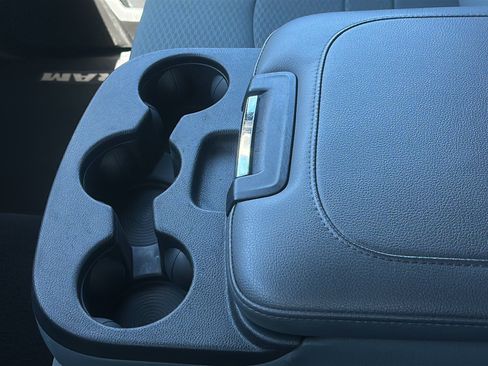 Used 2019 RAM 1500 Express AWD/4WD image 19