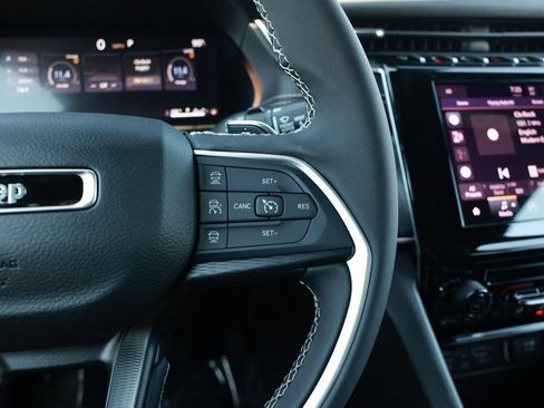 New 2026 Jeep Grand Cherokee L Laredo AWD/4WD image 19