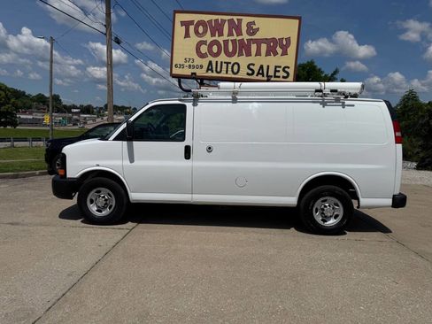 Used 2013 Chevrolet Express 2500 RWD image 5