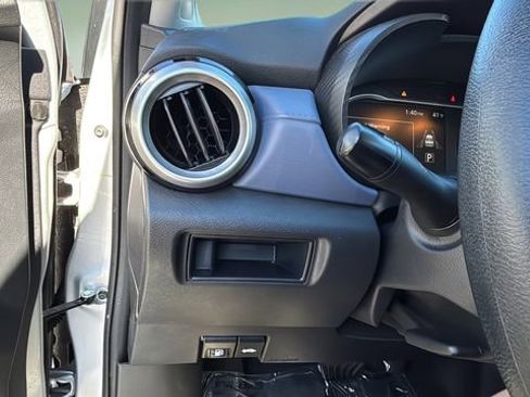 Used 2023 Nissan Versa SV image 21