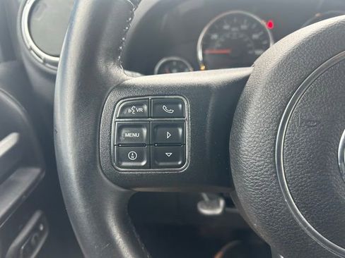 Used 2013 Jeep Wrangler Unlimited Rubicon w/ Dual Top Group image 19