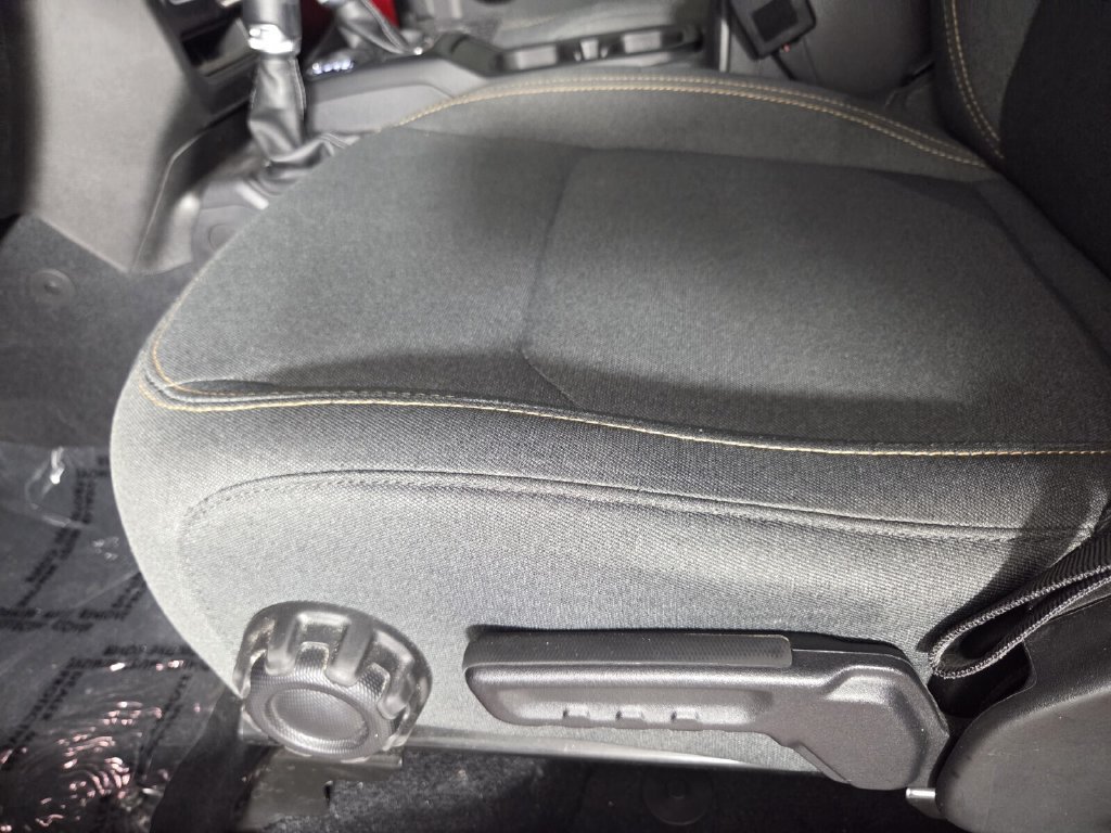 Used 2024 Jeep Wrangler Unlimited Sport AWD/4WD image 13