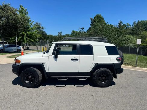Used 2008 Toyota FJ Cruiser 4WD image 15