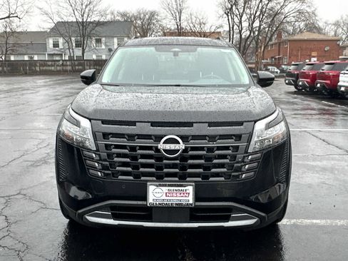New 2026 Nissan Pathfinder SL AWD/4WD image 2