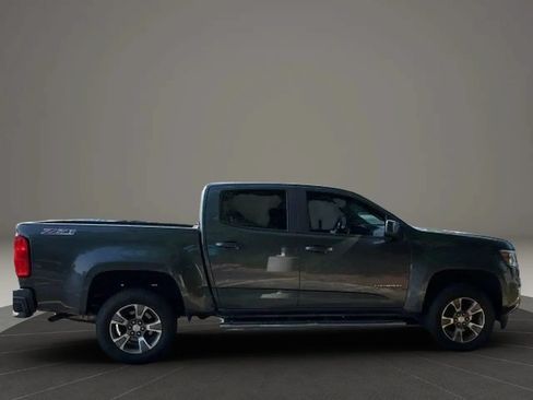 Used 2017 Chevrolet Colorado Z71 AWD/4WD image 10