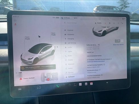 Used 2022 Tesla Model 3 Long Range AWD/4WD image 19