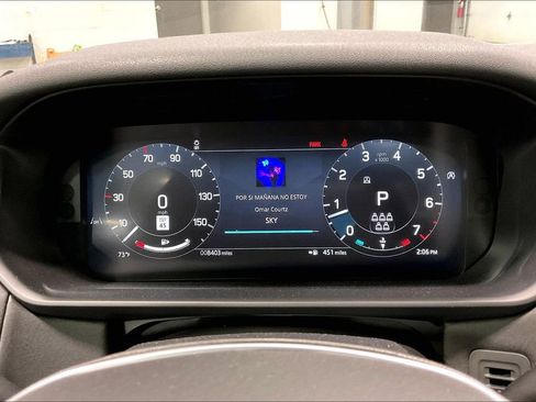 Used 2025 Land Rover Discovery S AWD/4WD image 13