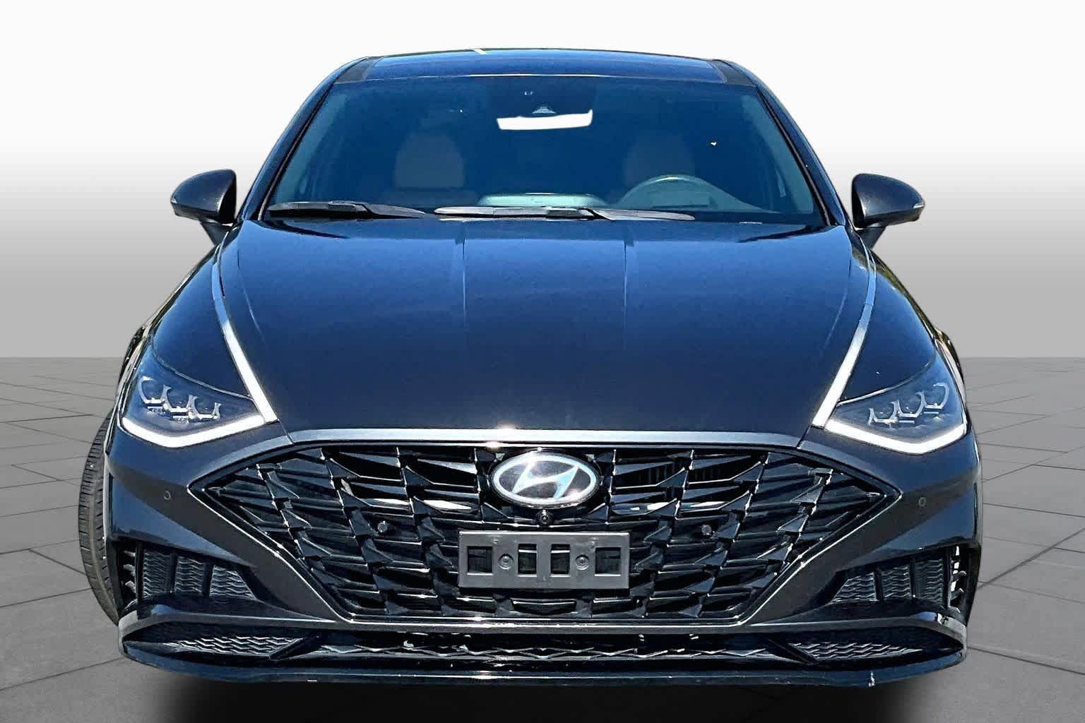 Used 2022 Hyundai Sonata Limited FWD image 4