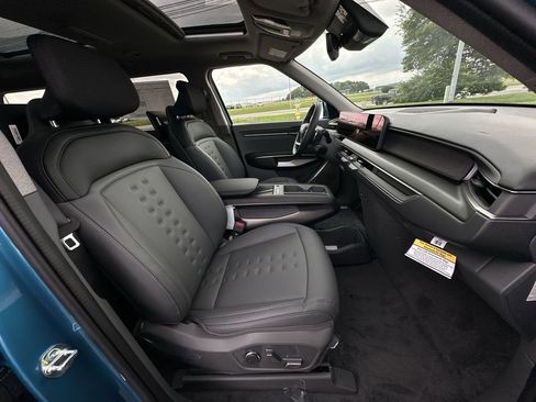 New 2026 Kia EV9 Wind image 18
