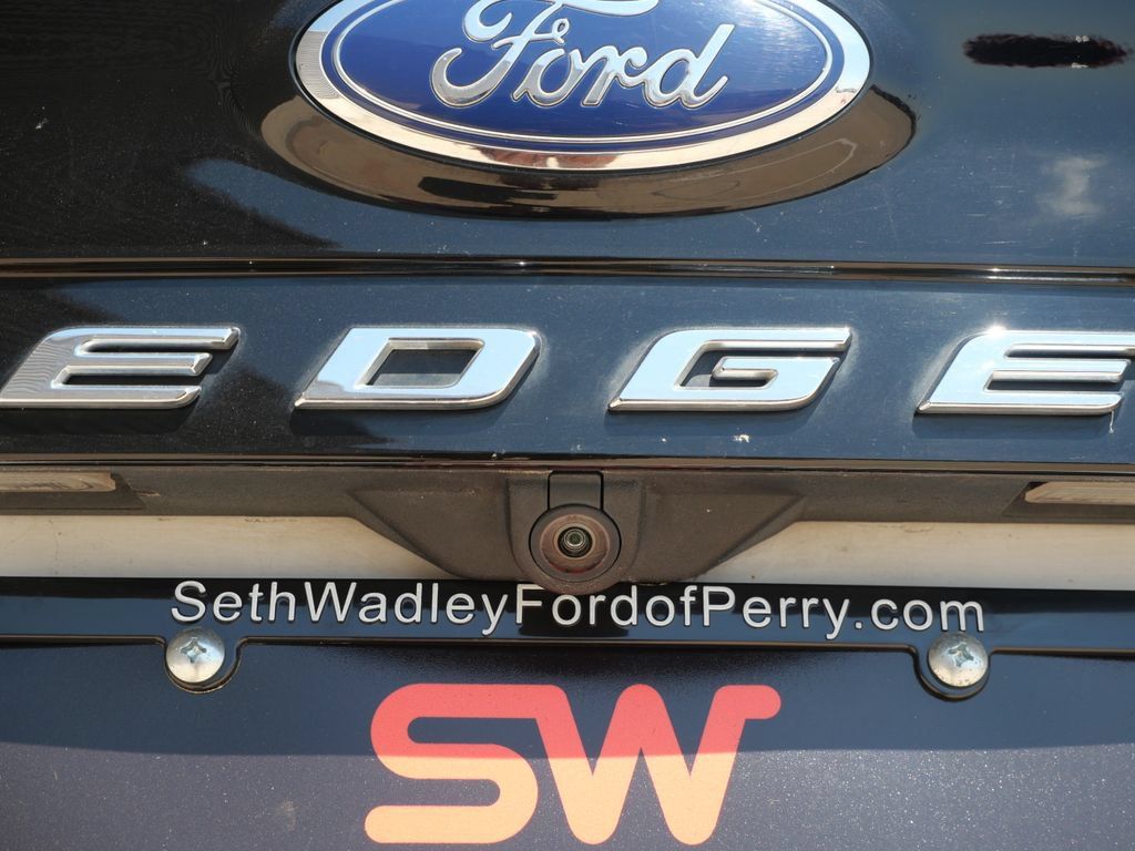 Used 2024 Ford Edge SEL AWD/4WD image 11
